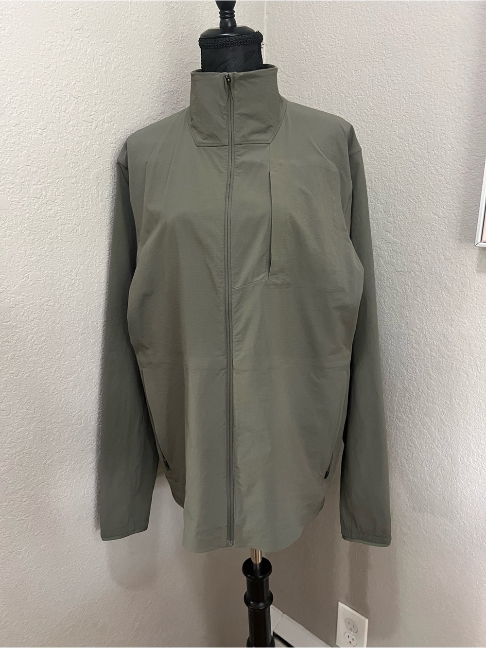 lululemon athletica Olive-Green Lightweight Zip Jacket